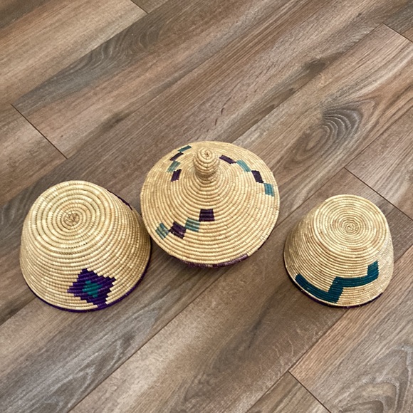 Set of three nesting African baskets - Picture 2 of 4